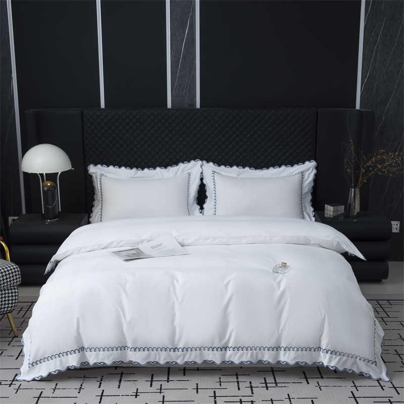 Utsökt broderisnitt design 350TC bomull satin sängkläder set