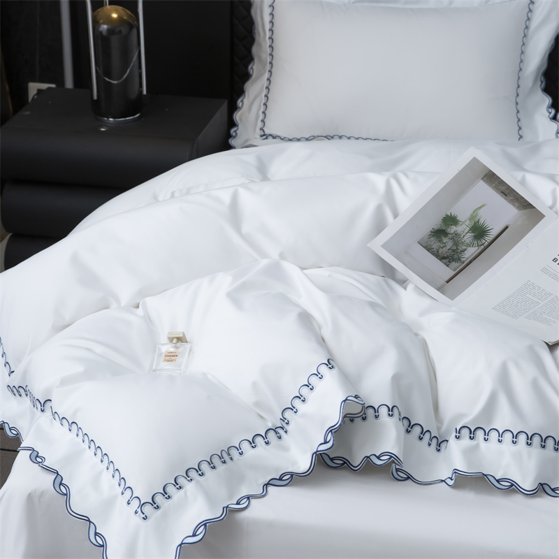 Utsökt broderisnitt design 350TC bomull satin sängkläder set Utsökt broderisnitt design 350TC bomull satin sängkläder set