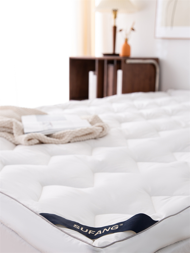 Wave Quilting Design Microfiber Fyllning Madrass Topper Wave Quilting Design Microfiber Fyllning Madrass Topper