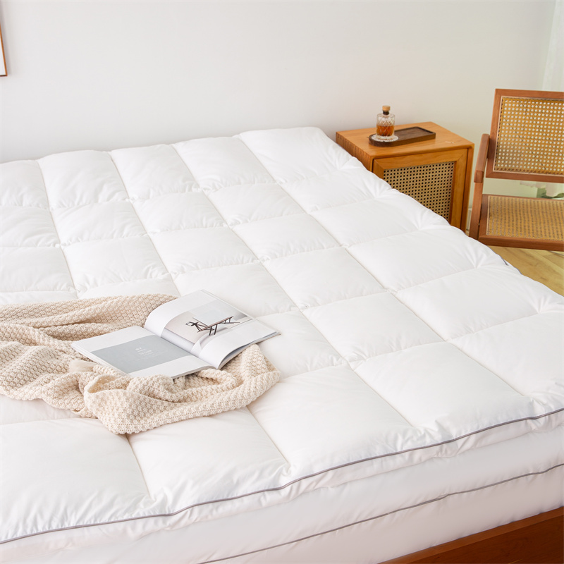 Dubbellagers Madrass Topper Med Dragkedja Kombinerad Microfiber Fyllning Madrass Topper Dubbellagers Madrass Topper Med Dragkedja Kombinerad Microfiber Fyllning Madrass Topper