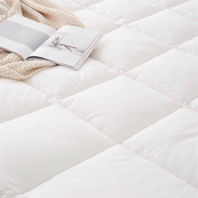 Dubbellagers Madrass Topper Med Dragkedja Kombinerad Microfiber Fyllning Madrass Topper Dubbellagers Madrass Topper Med Dragkedja Kombinerad Microfiber Fyllning Madrass Topper