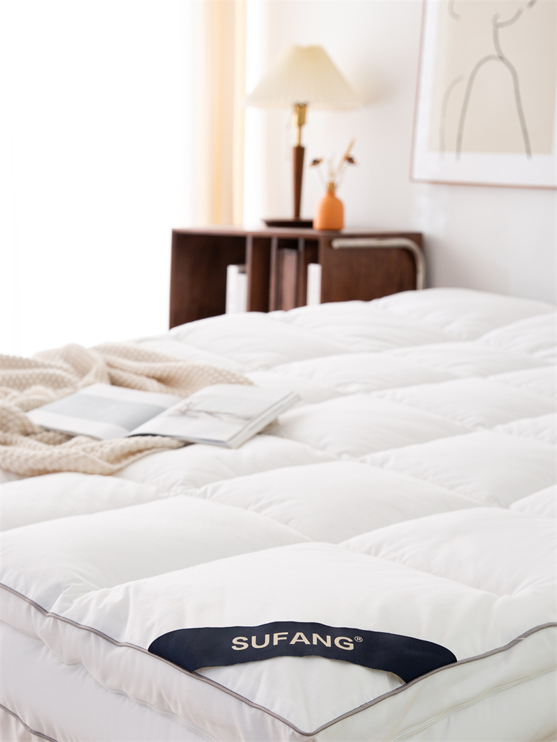 Dubbellagers Madrass Topper Med Dragkedja Kombinerad Microfiber Fyllning Madrass Topper Dubbellagers Madrass Topper Med Dragkedja Kombinerad Microfiber Fyllning Madrass Topper