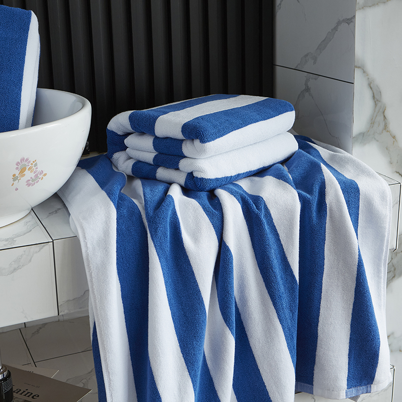 Garnfärgad blå vit rand Strandhandduk Poolhandduk